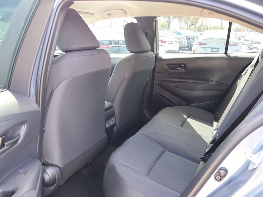 Used 2024 Toyota Corolla LE image 31