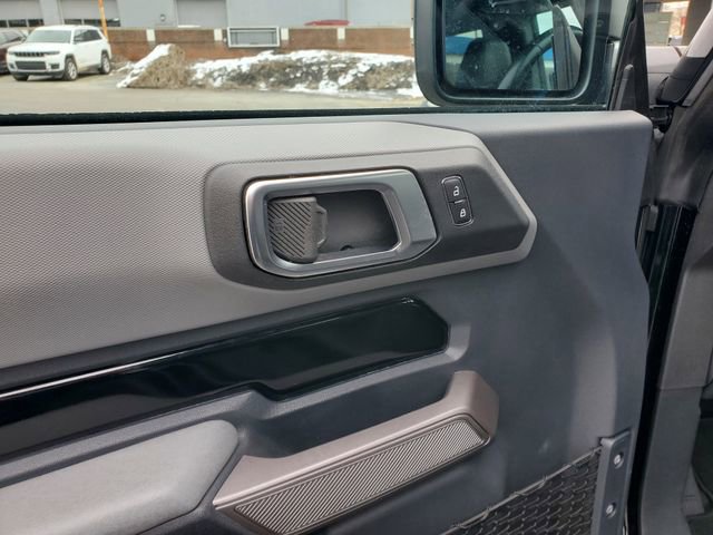 Used 2023 Ford Bronco Black Diamond w/ Sasquatch Package image 9