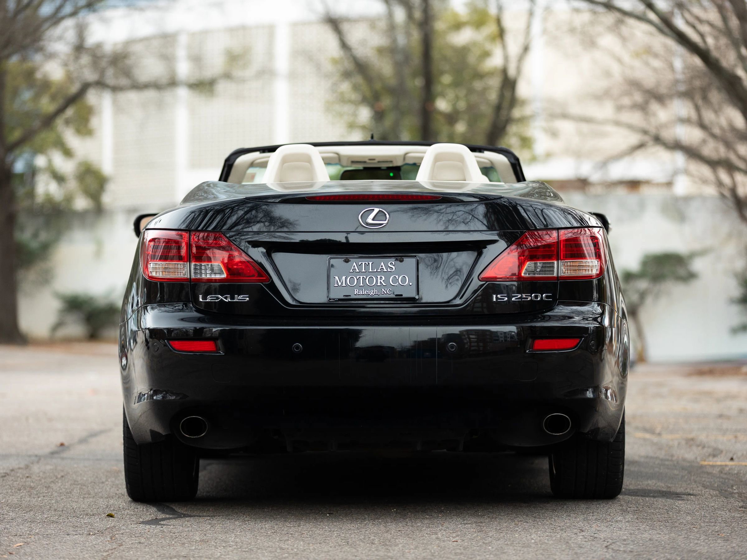 Used 2010 Lexus IS 250C image 8