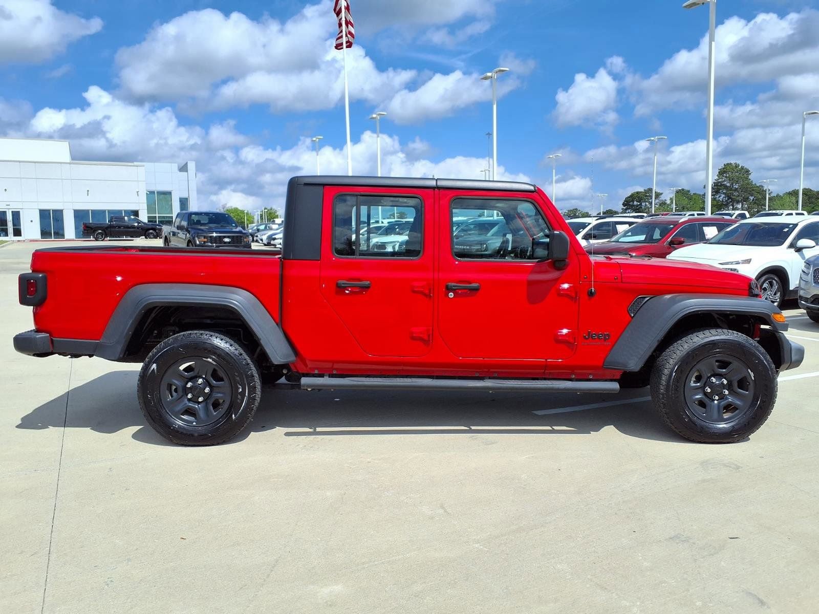 Used 2021 Jeep Gladiator Sport image 5