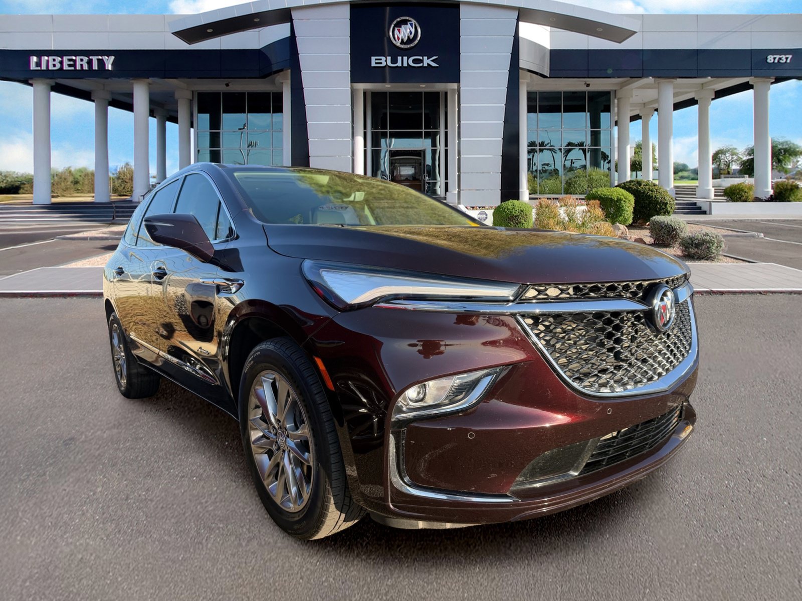 Used 2023 Buick Enclave Avenir w/ Trailering Package, 5000 lbs. FWD image 2