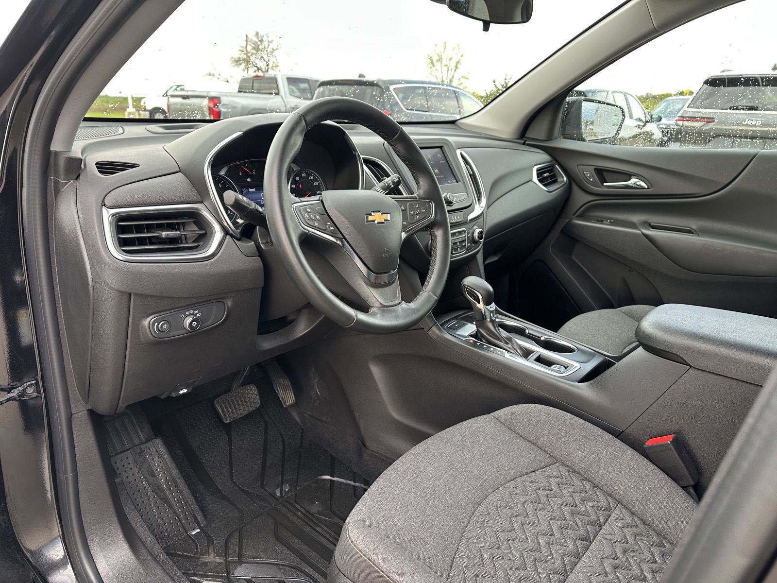 Used 2024 Chevrolet Equinox LT w/ LPO, Floor Liner Package AWD/4WD image 20
