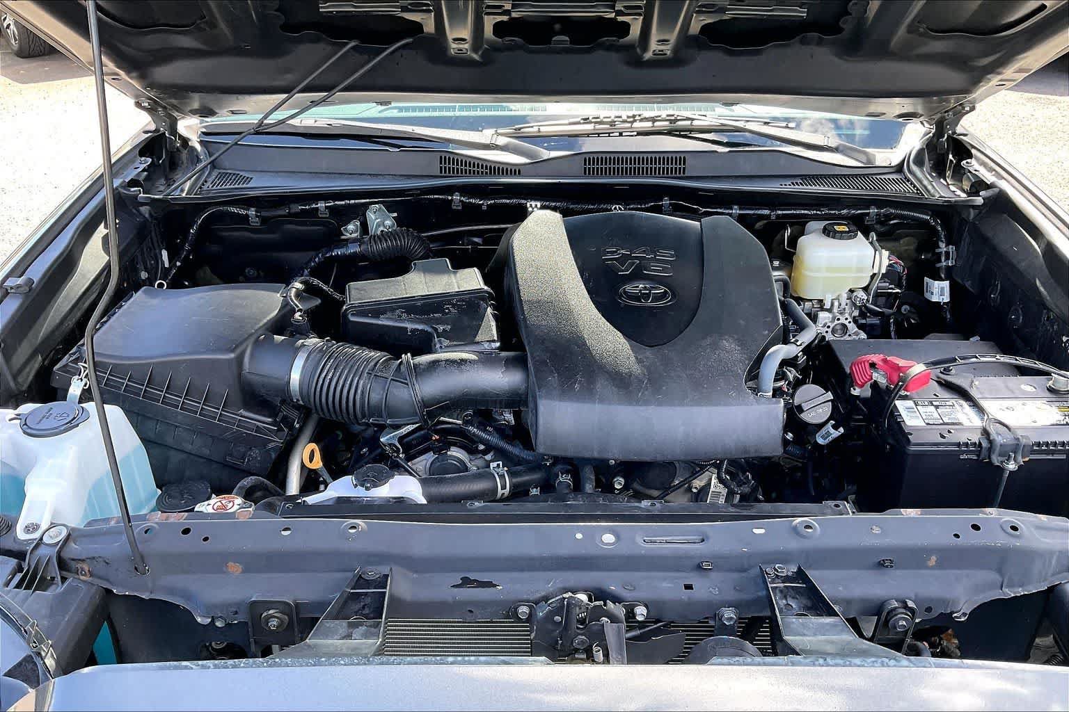 Used 2020 Toyota Tacoma TRD Pro AWD/4WD image 9