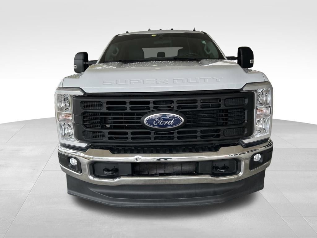 Used 2025 Ford F350 XL w/ XL Driver Assist Package image 11