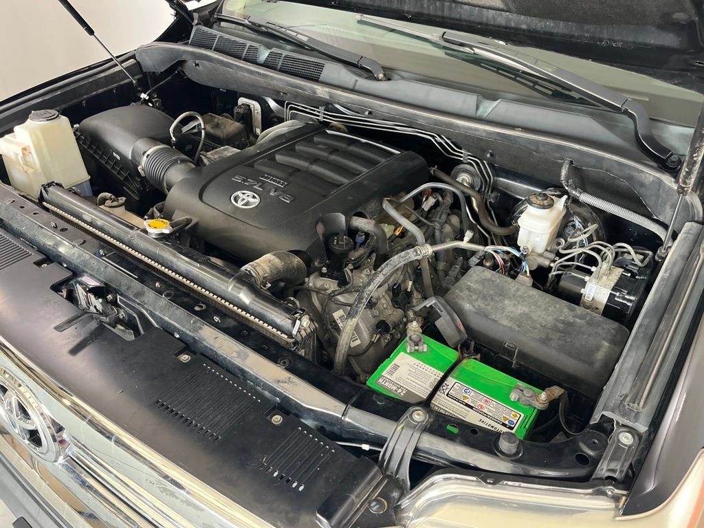 Used 2017 Toyota Tundra SR5 AWD/4WD image 12