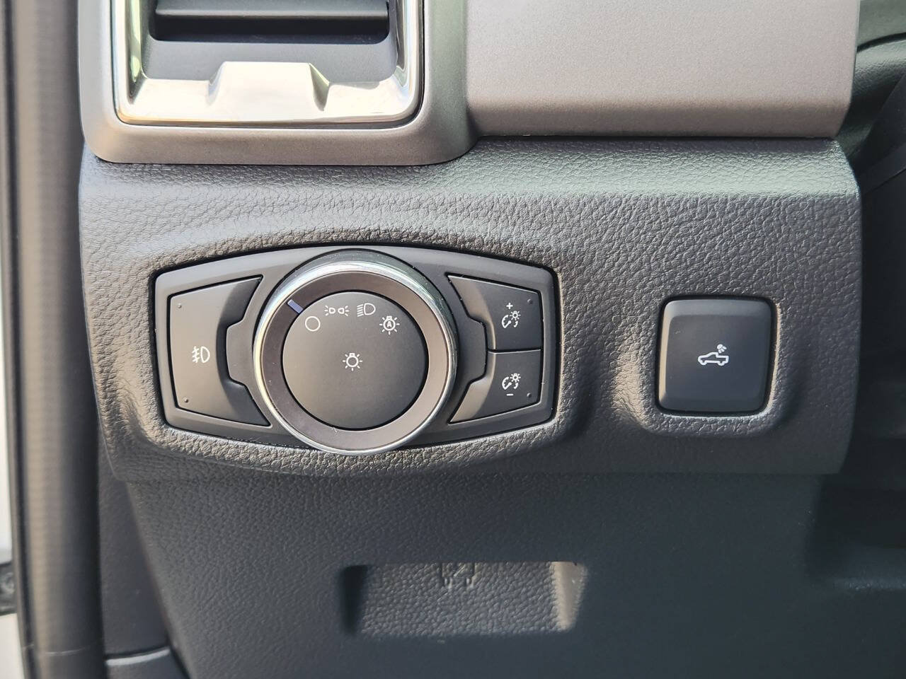 Used 2019 Ford Ranger XLT w/ FX4 Off-Road Package AWD/4WD image 19
