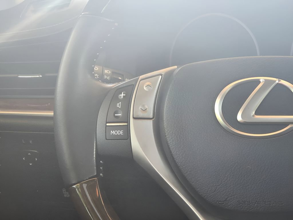 Used 2015 Lexus ES 350 w/ Luxury Package FWD image 29