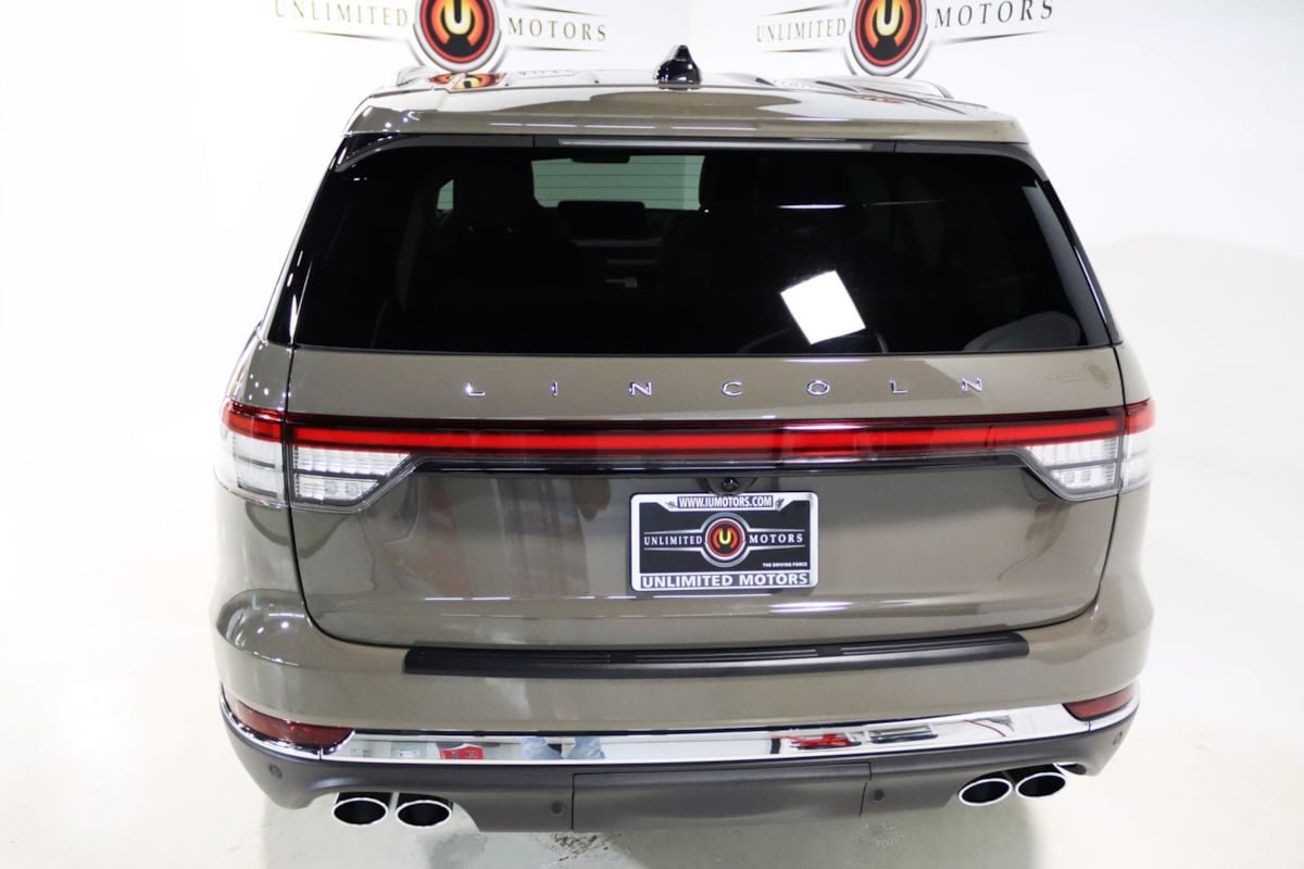 Used 2025 Lincoln Aviator Reserve w/ Equipment Group 201A AWD/4WD image 26