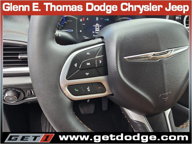 Certified 2023 Chrysler Pacifica Pinnacle FWD image 21