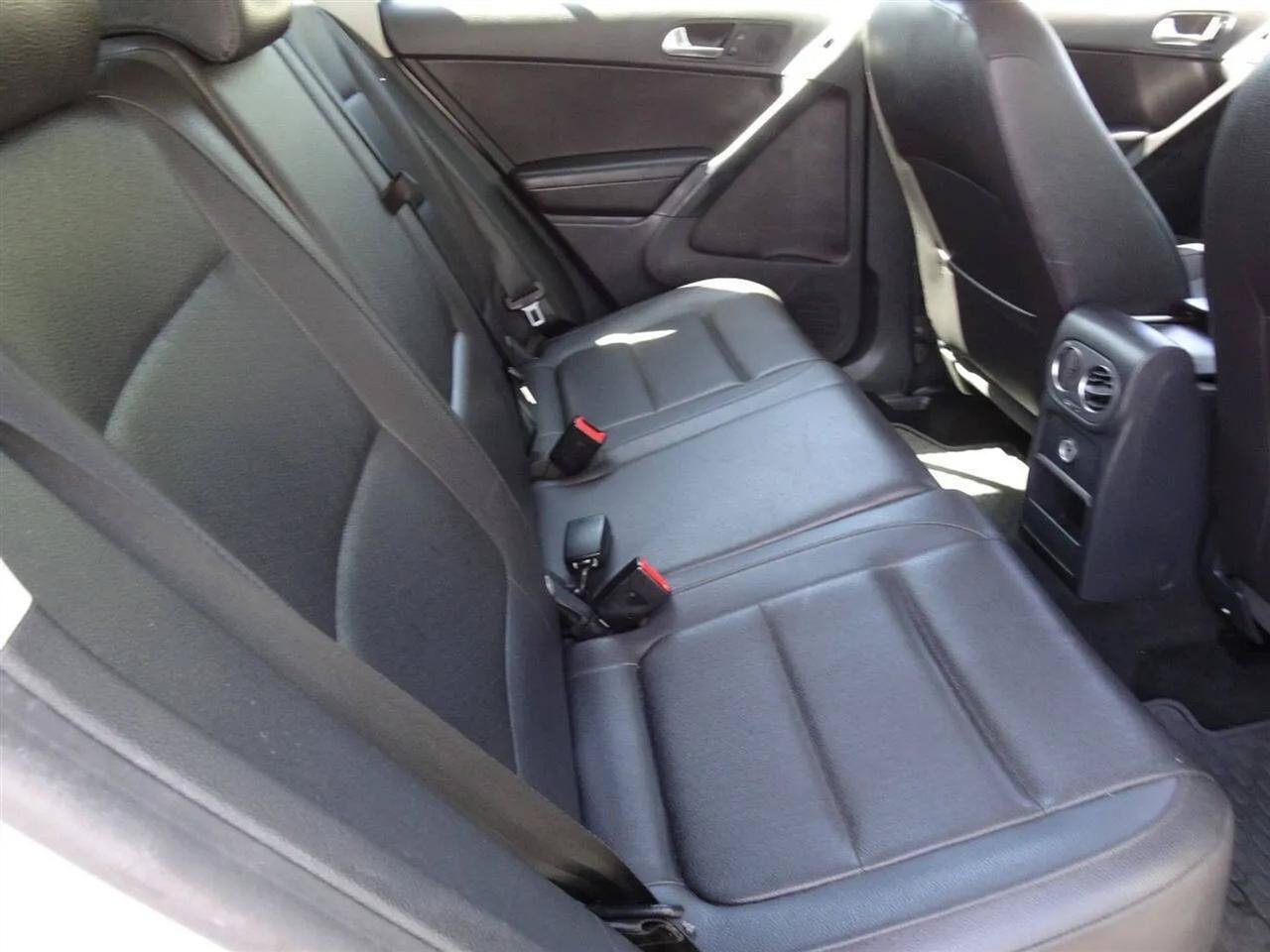 Used 2017 Volkswagen Tiguan S AWD/4WD image 20