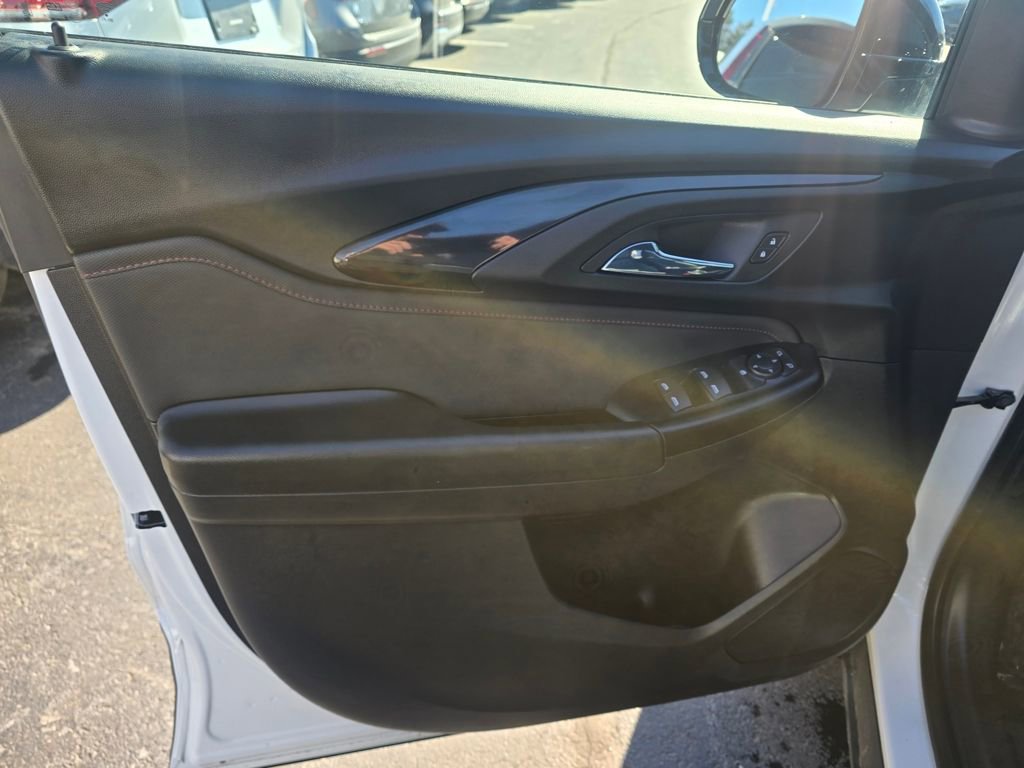 Used 2023 Chevrolet TrailBlazer RS image 17