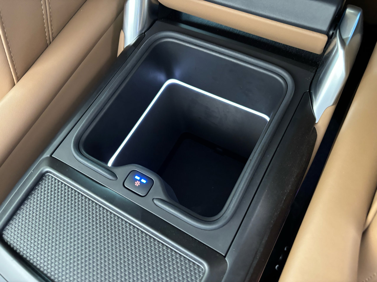 Used 2023 Land Rover Range Rover SE image 17