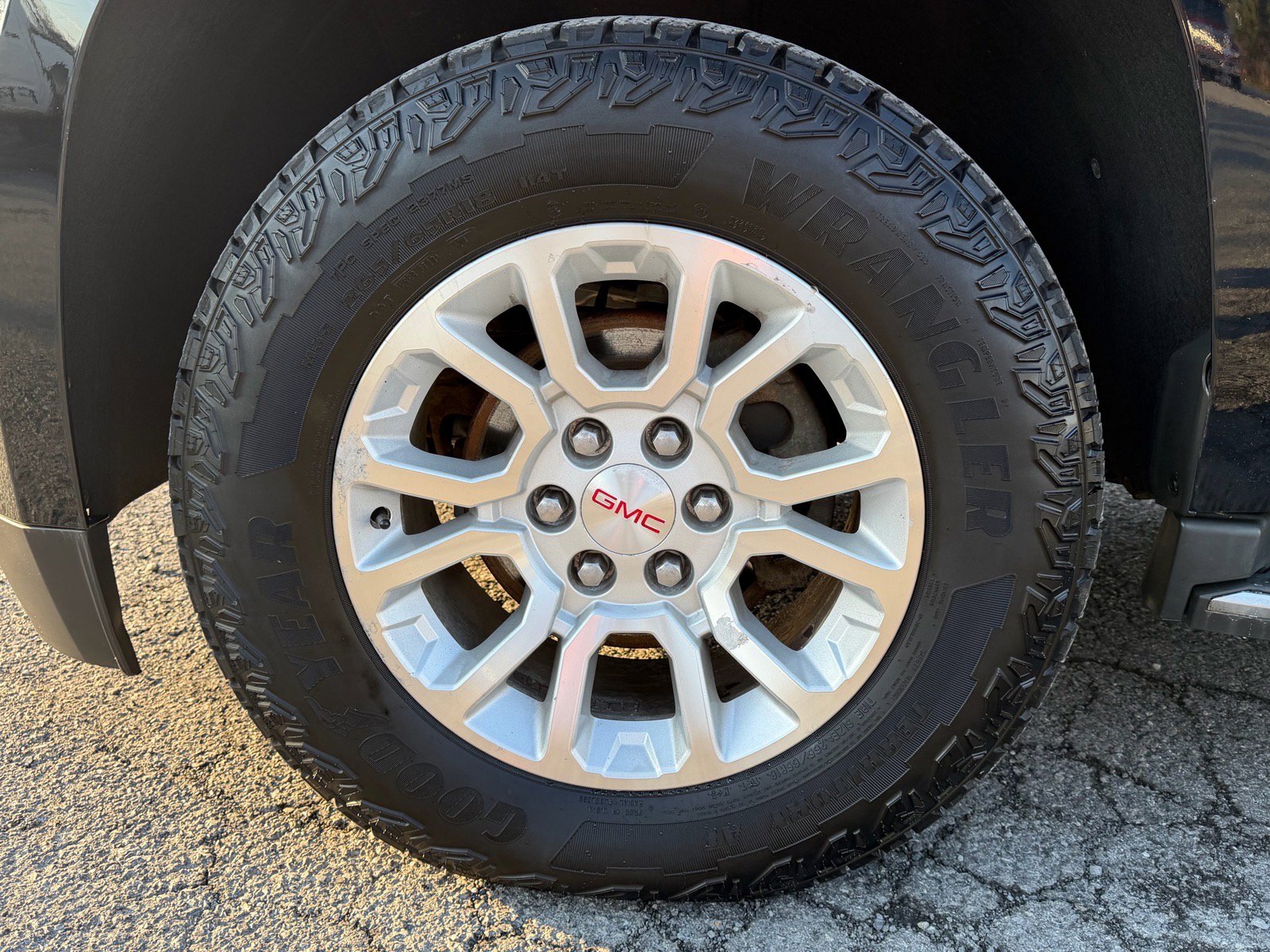 Used 2015 GMC Yukon SLE w/ Convenience Package AWD/4WD image 8