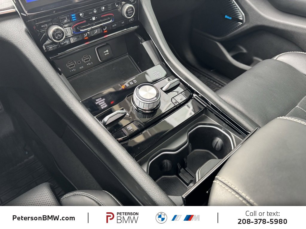 Used 2024 Jeep Grand Cherokee Overland w/ Luxury Tech Group IV image 32