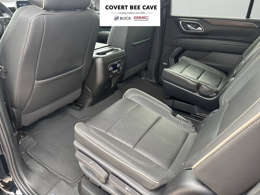 Used 2023 Chevrolet Suburban Premier image 21
