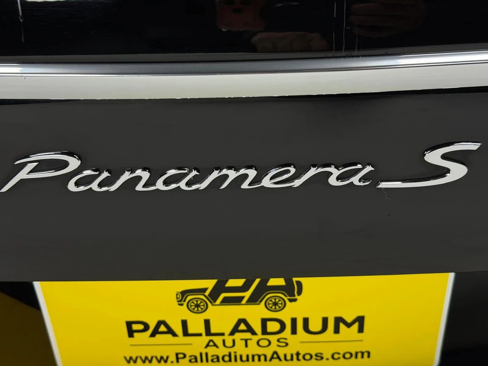 Used 2010 Porsche Panamera S image 9