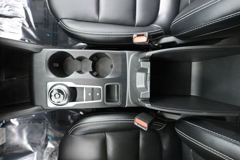 Used 2024 Ford Escape Platinum image 33