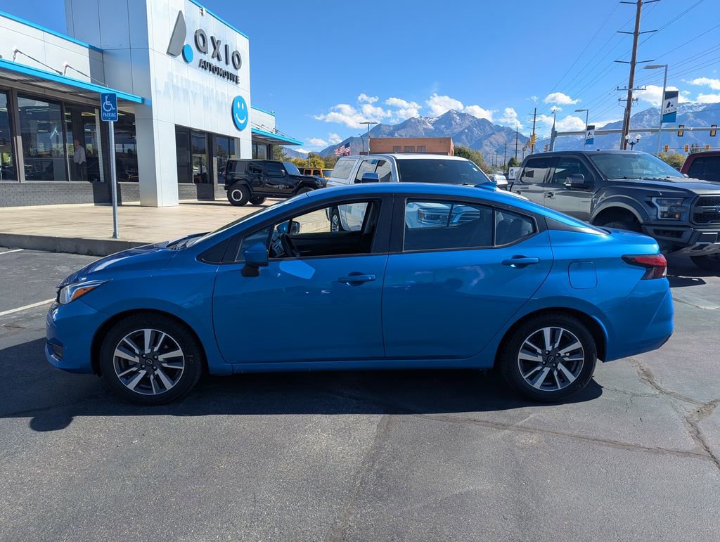 Used 2024 Nissan Versa SV image 8