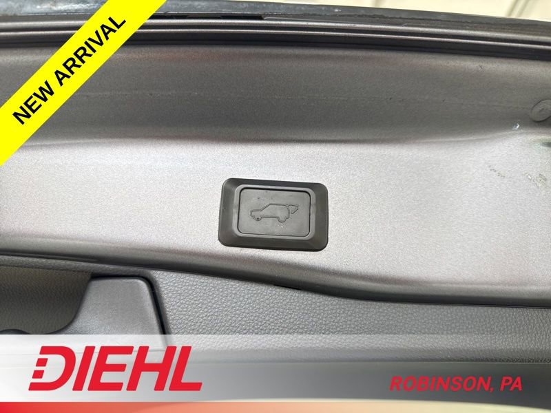 Used 2020 Toyota RAV4 XSE AWD/4WD image 12
