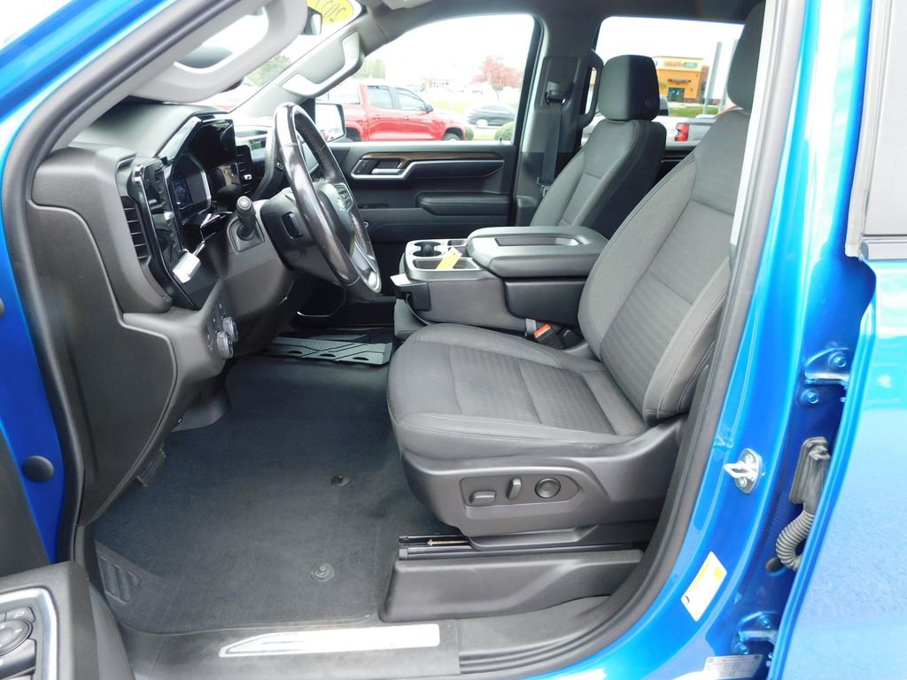 Used 2022 Chevrolet Silverado 1500 LT image 18