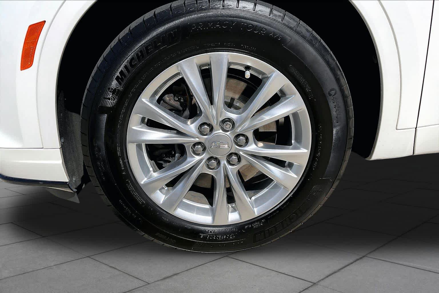 Used 2024 Cadillac XT6 Luxury FWD image 11