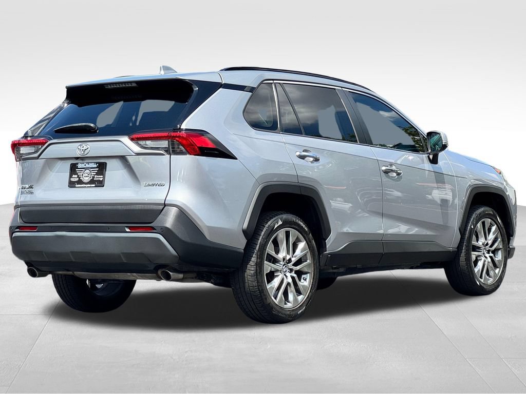 Used 2019 Toyota RAV4 Limited w/ Cold Weather Package FWD image 7