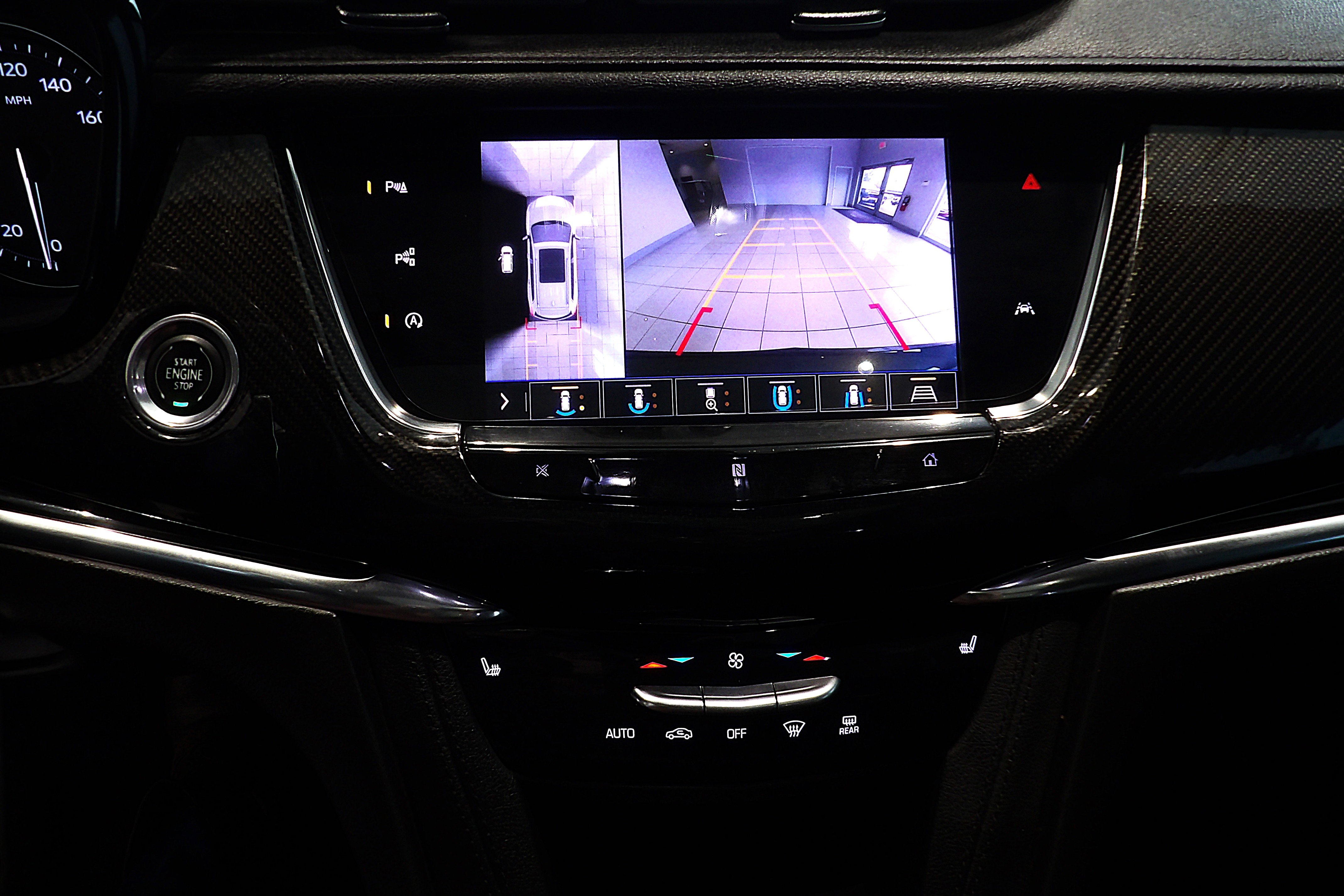 Used 2020 Cadillac XT6 Sport AWD/4WD image 12