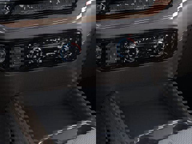 New 2026 GMC Sierra 2500 SLT image 23