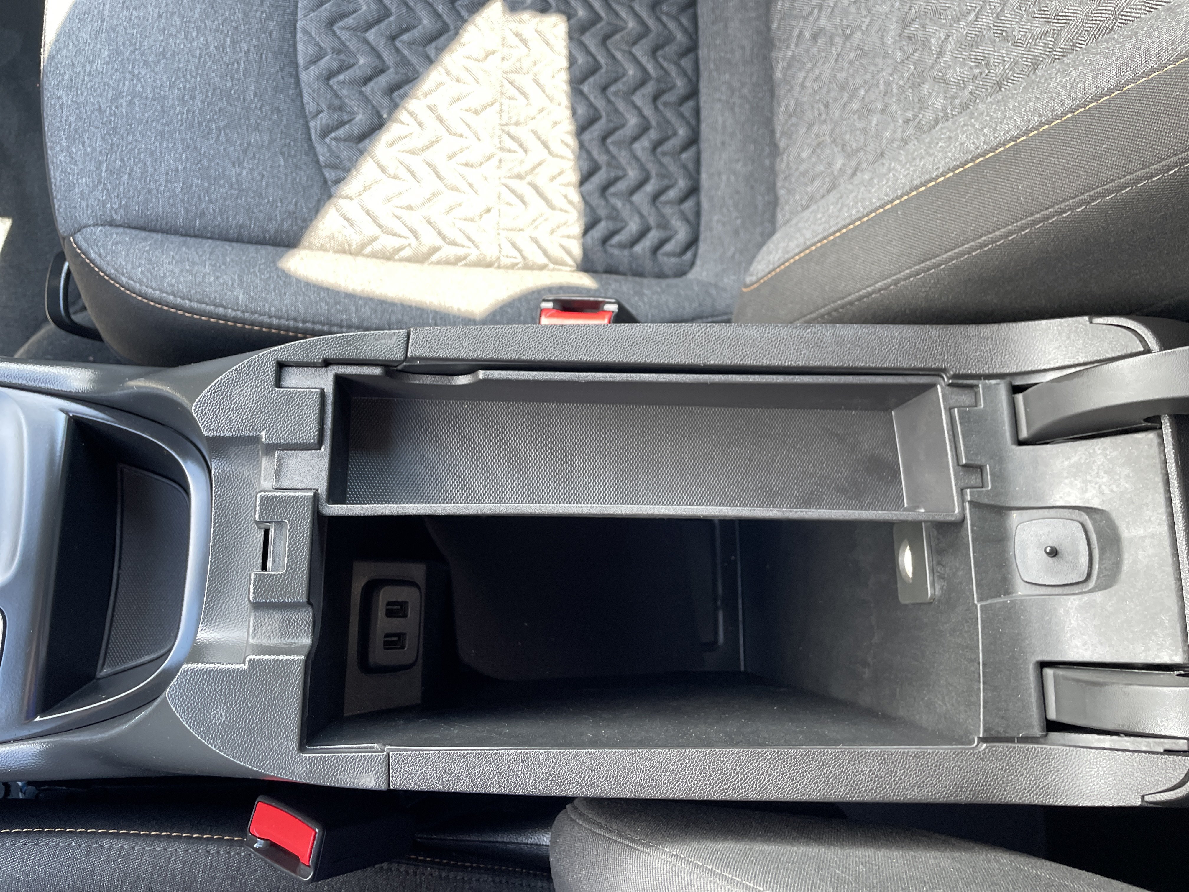 Used 2024 Chevrolet Equinox LT AWD/4WD image 39