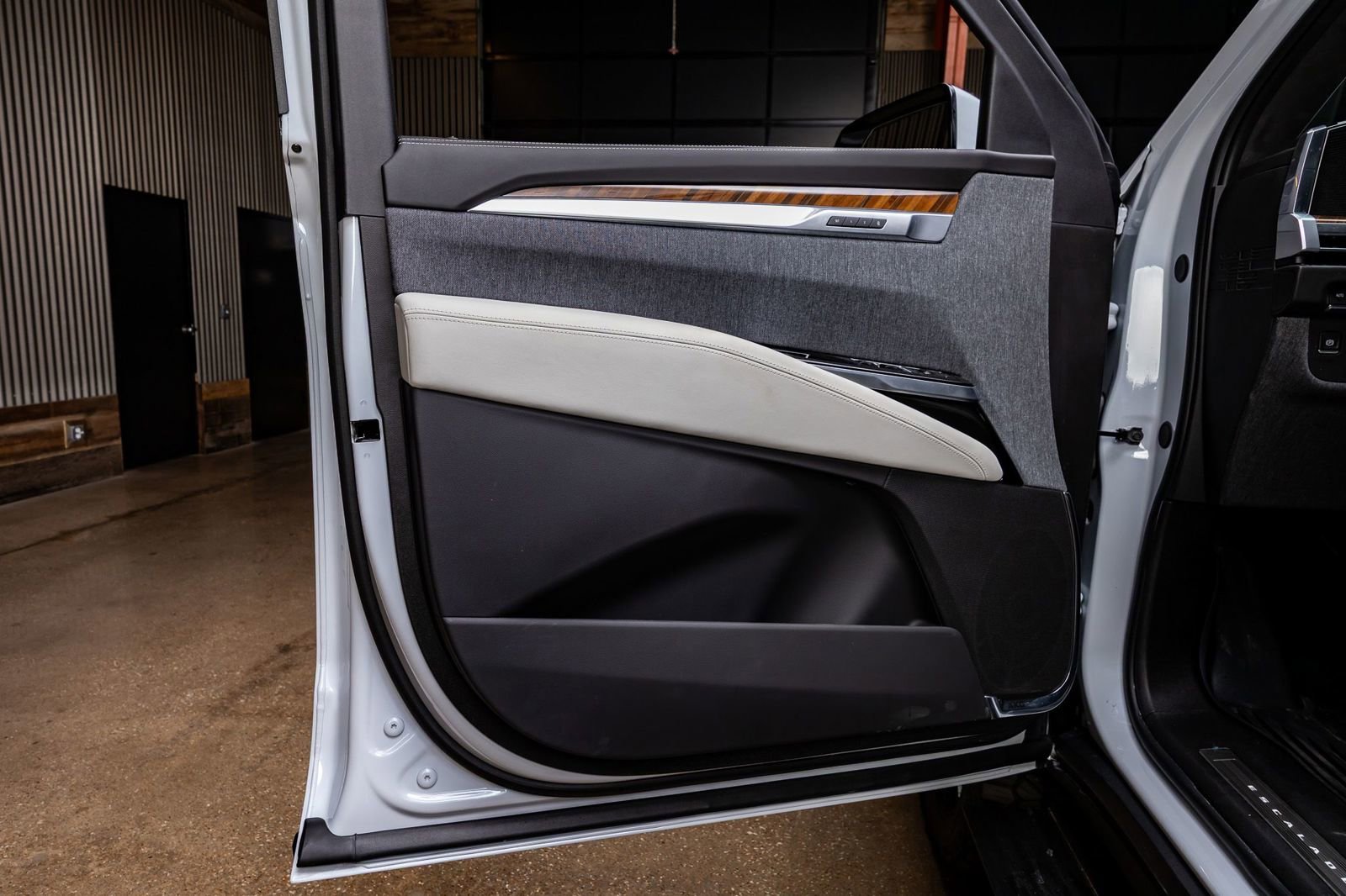 Used 2026 Cadillac Escalade Platinum Sport w/ LPO, Floor Liner Package image 37