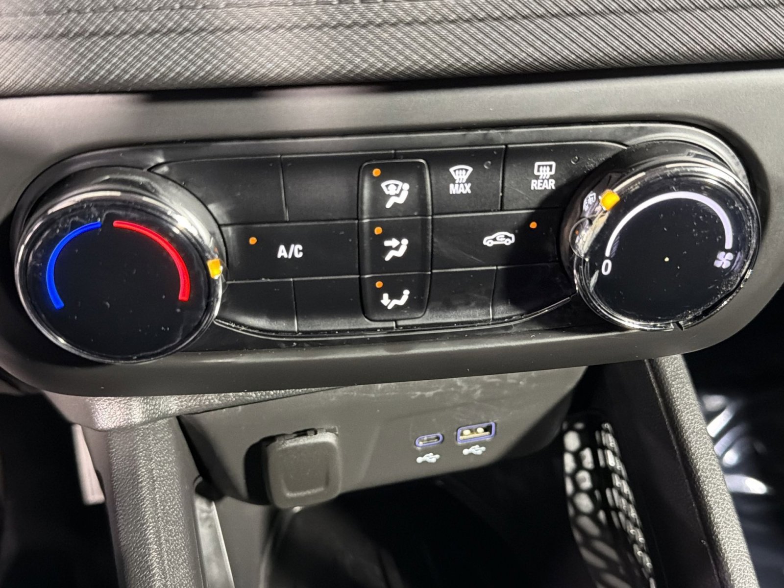 Used 2024 Chevrolet TrailBlazer LS image 23