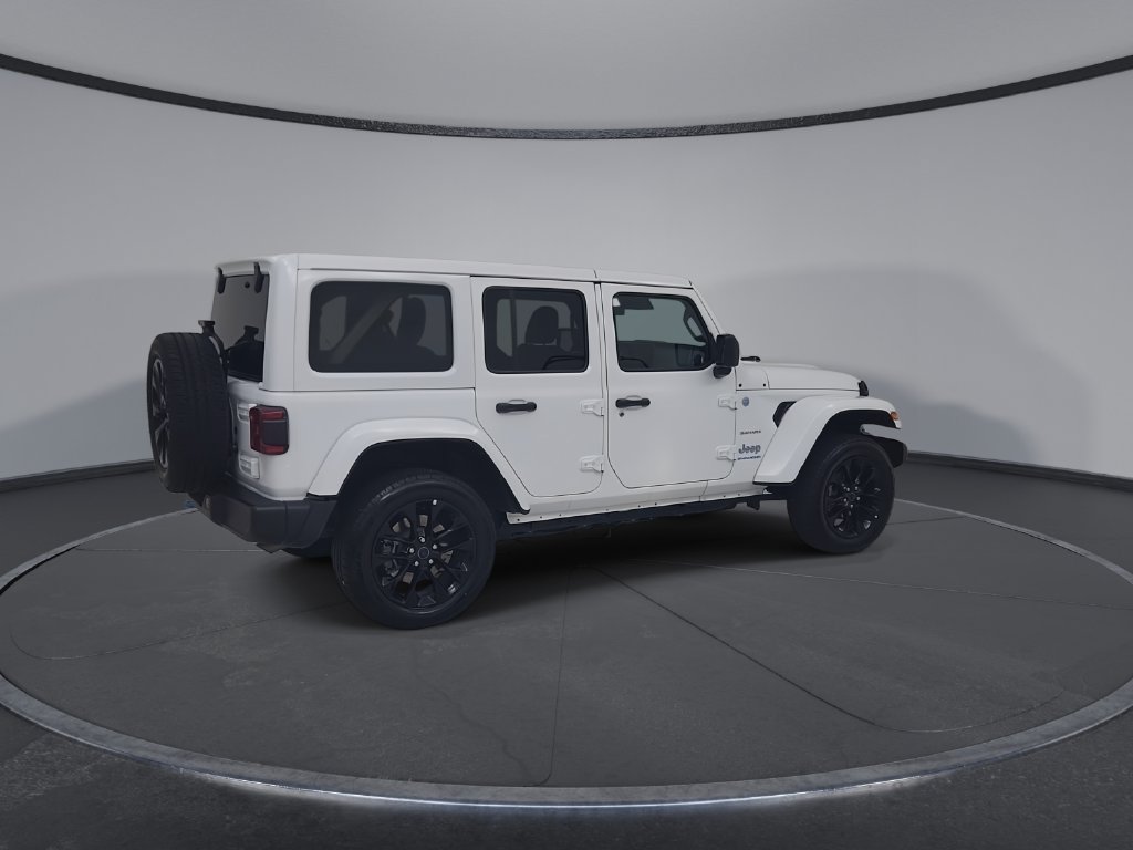 Certified 2024 Jeep Wrangler Unlimited Sahara AWD/4WD image 16