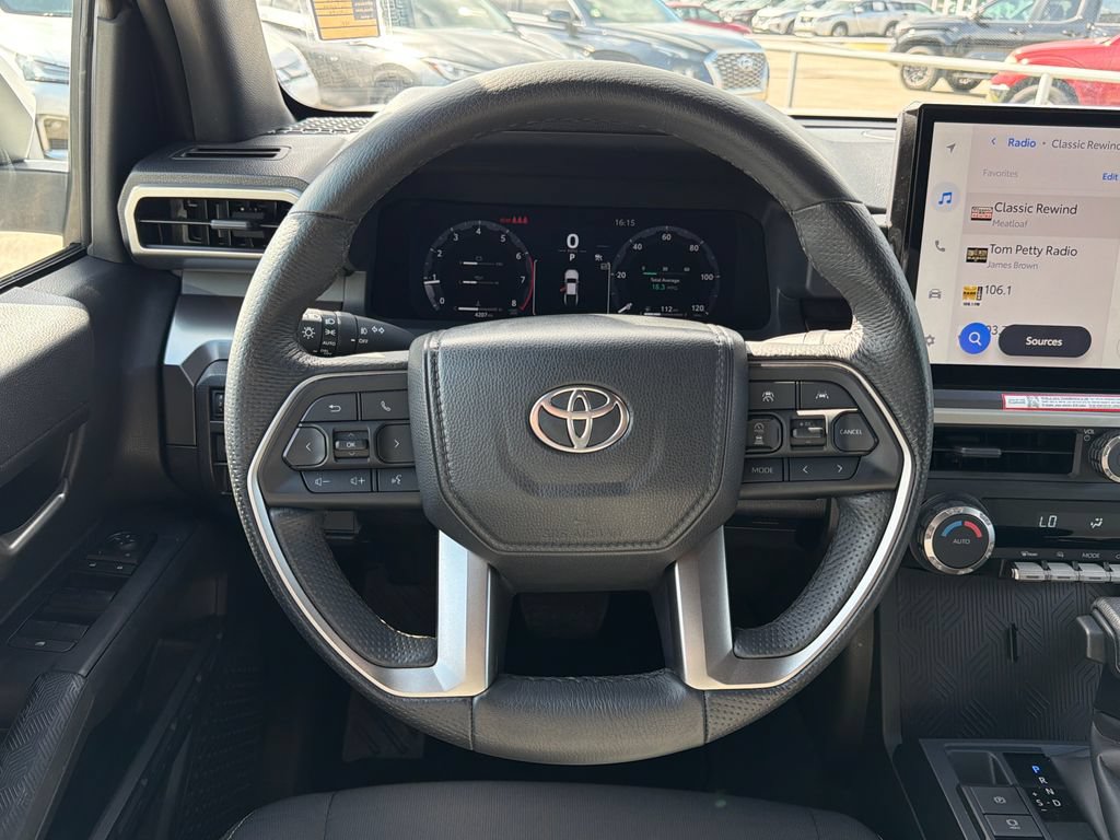 Used 2025 Toyota Tacoma TRD Off-Road AWD/4WD image 17
