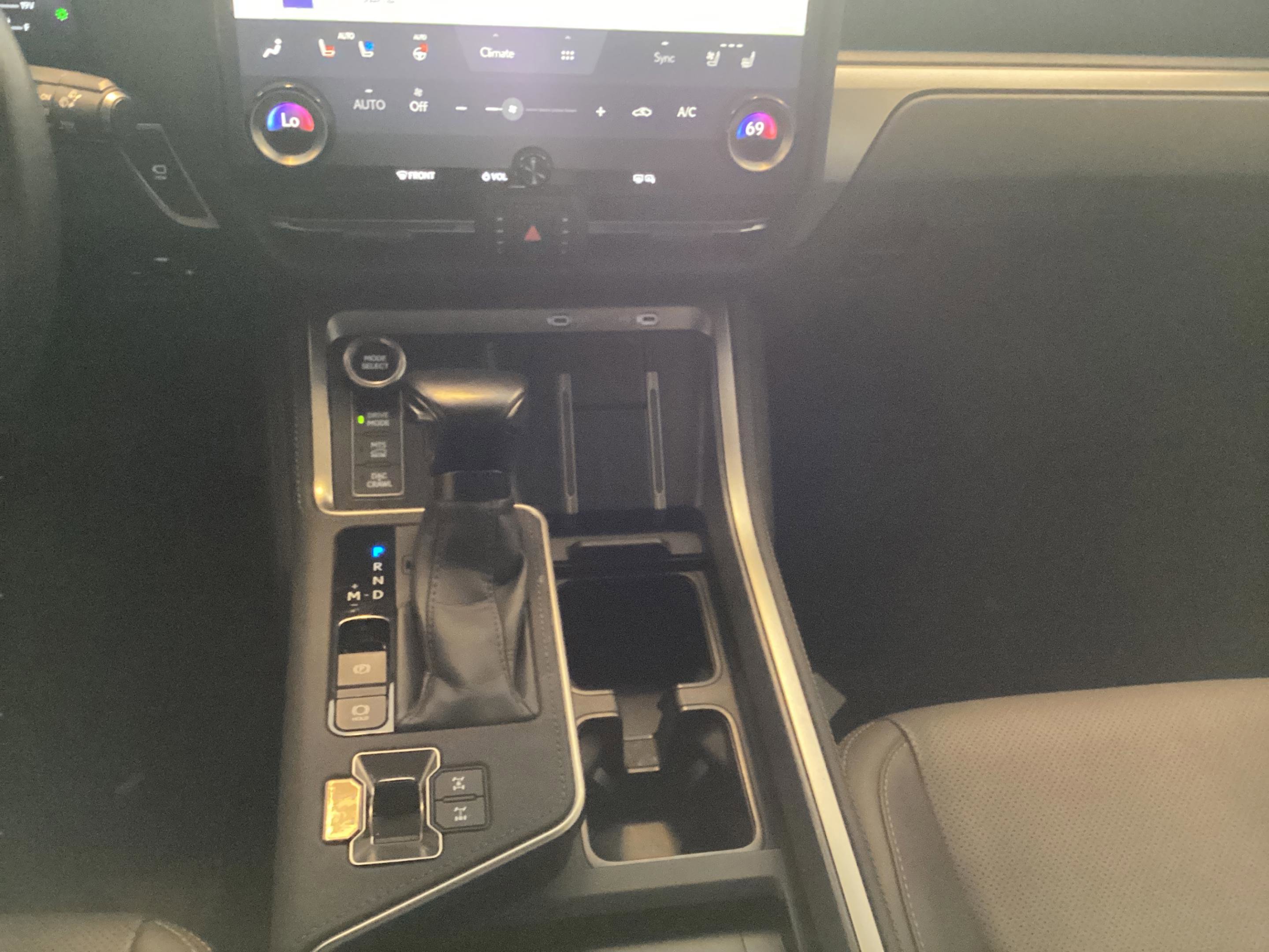 Used 2024 Lexus GX 550 AWD/4WD image 13