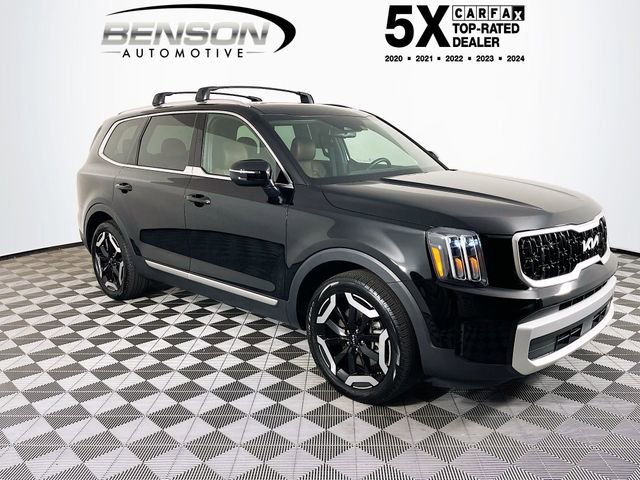 Used 2024 Kia Telluride EX w/ EX Captain's Chair Package