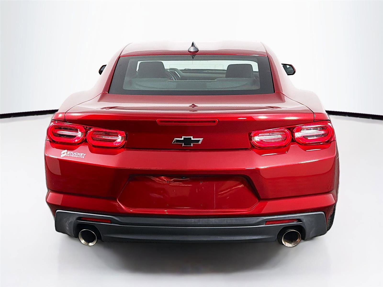 Used 2022 Chevrolet Camaro LT RWD image 6