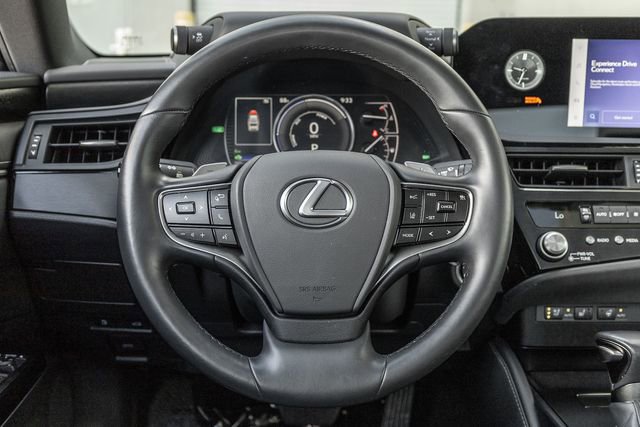 Used 2025 Lexus ES 300h w/ Premium Package image 8