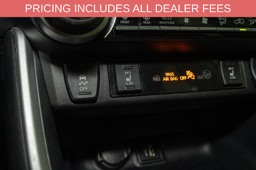 Used 2025 Toyota RAV4 XLE w/ Weather Package AWD/4WD image 14