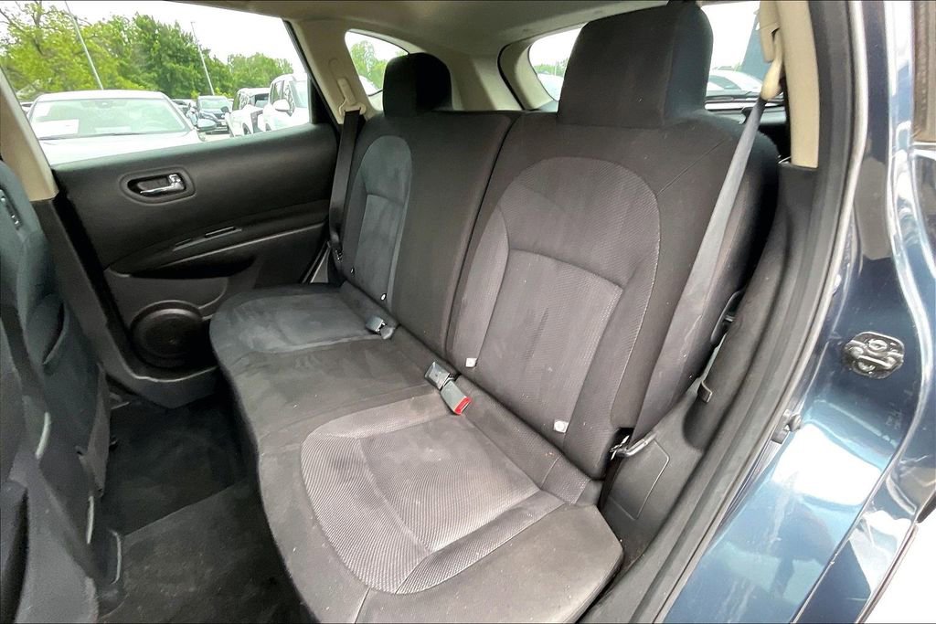 Used 2014 Nissan Rogue S w/ Convenience Package AWD/4WD image 35