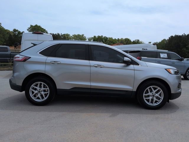Certified 2023 Ford Edge SEL w/ Convenience Package image 3