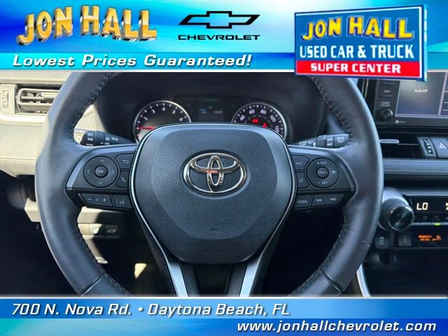 Used 2021 Toyota RAV4 XLE Premium image 22