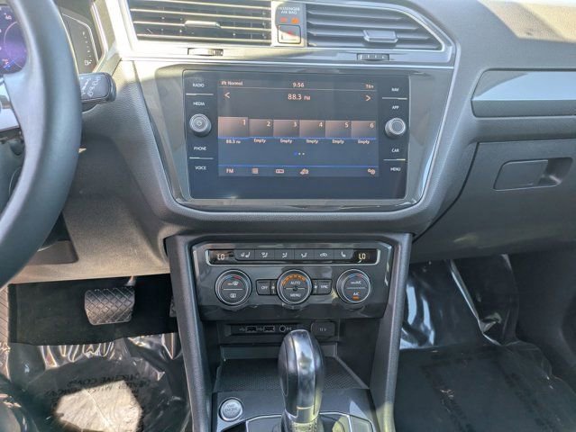 Used 2019 Volkswagen Tiguan SEL Premium AWD/4WD image 21