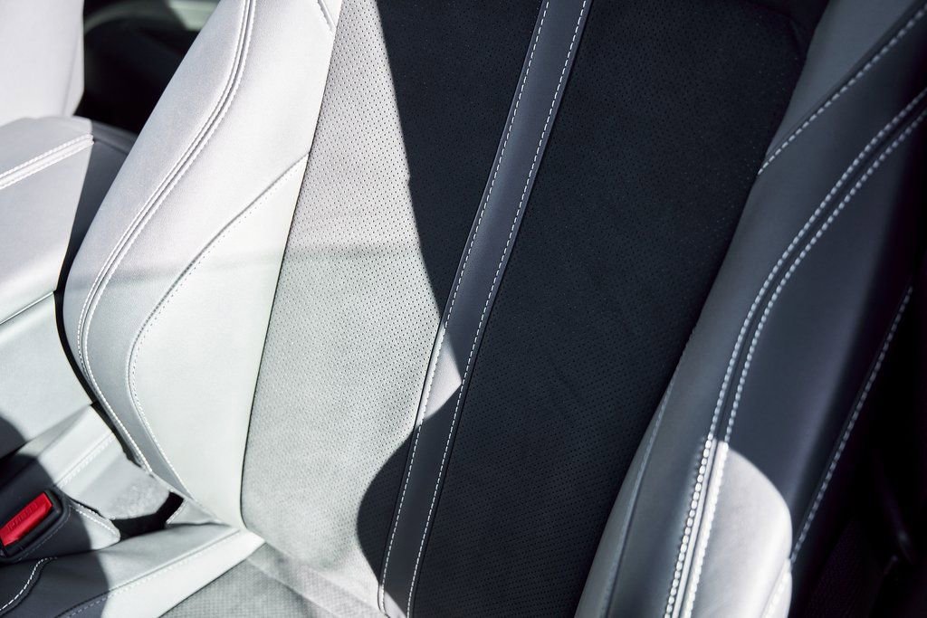 Used 2025 Aston Martin DBX 707 image 50