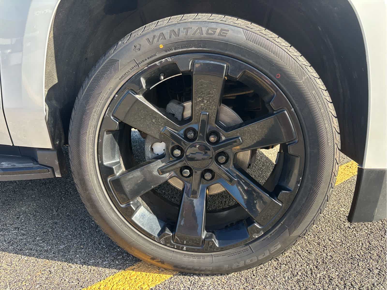 Used 2018 Chevrolet Tahoe Premier AWD/4WD image 5