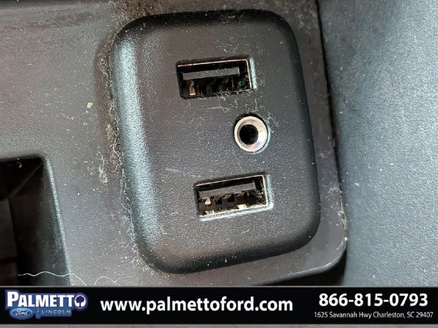 Used 2016 Chevrolet Suburban LT RWD image 21