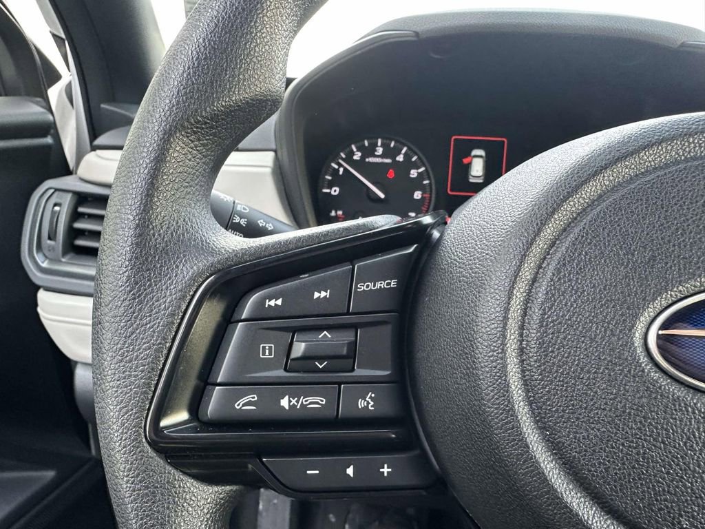 Used 2025 Subaru Forester Base image 29