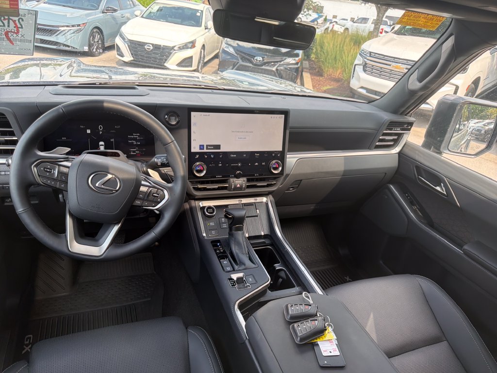 Used 2026 Lexus GX 550 w/ Accessory Package (2T) AWD/4WD image 13