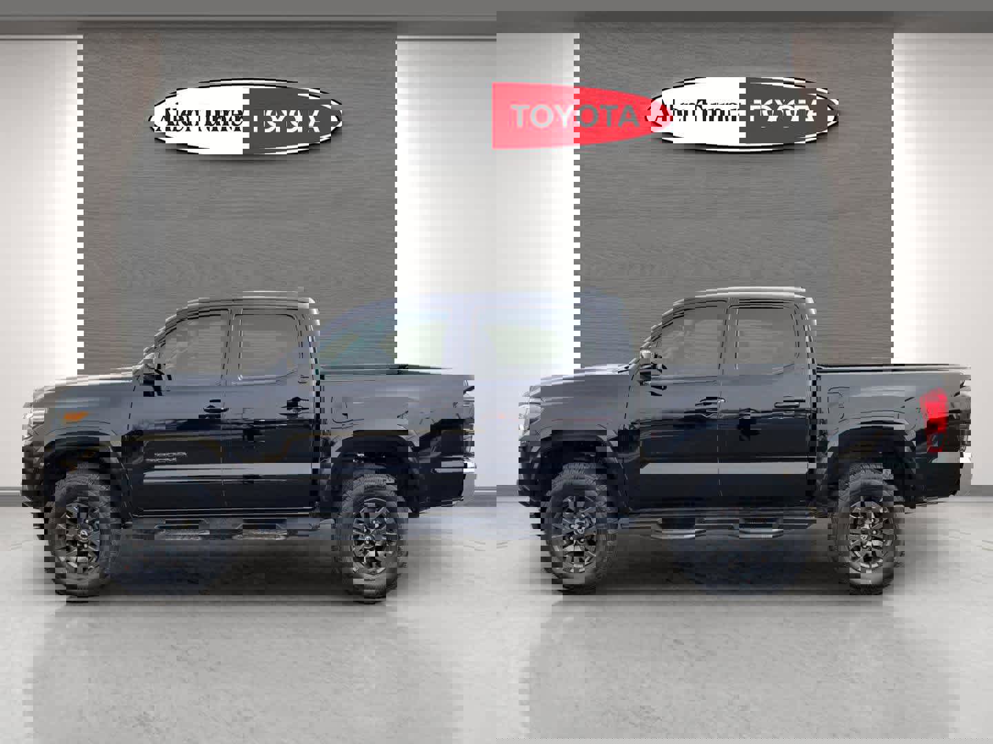 Used 2023 Toyota Tacoma SR5 image 10