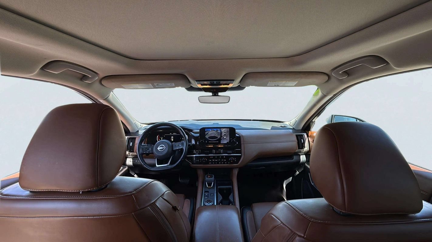 Used 2023 Nissan Pathfinder Platinum AWD/4WD image 17