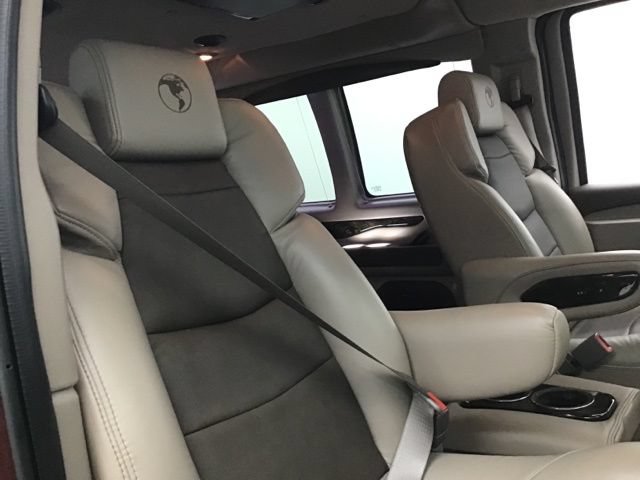 Used 2023 Chevrolet Express 2500 RWD image 40